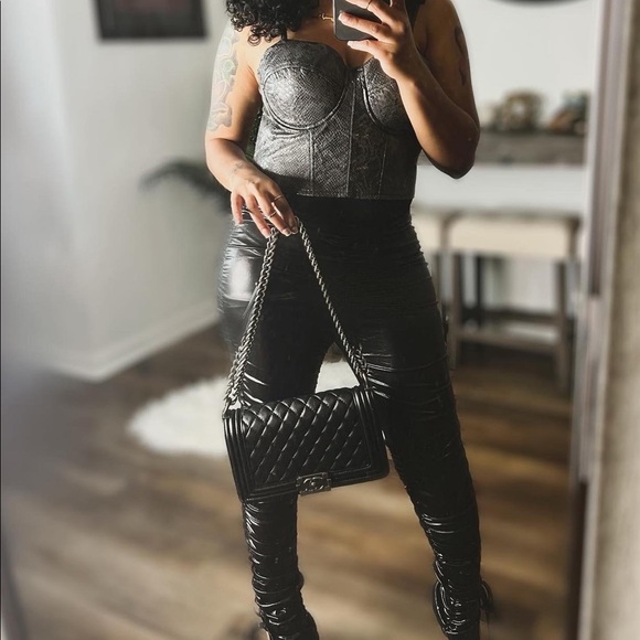 Black leather pants with split bottom - Picture 2 of 2